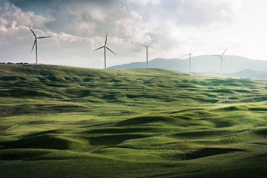 Landschaft, mit Windrädern und Erneuerbare Energien 